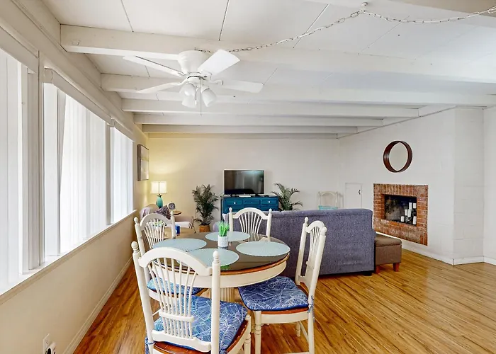 Sailaway Cabin A
